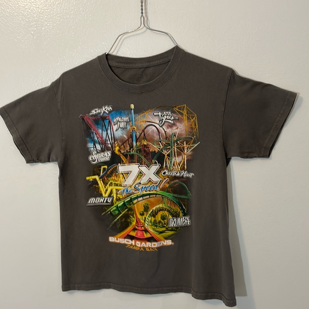 Busch Gardens Fla med. gray green t shirt 7x roller coasters souvenir theme park